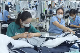 Phạt 10-20 triệu đồng nếu không cho lao động nữ nuôi con nhỏ nghỉ 60 phút mỗi ngày