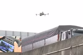 Một buổi tuần tra bằng UAV kiểm soát An ninh trật tự đường phố của CATP Hà Nội