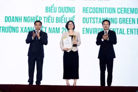 Carlsberg Việt Nam ghi dấu ấn với hai giải thưởng uy tín về môi trường làm việc và phát triển bền vững