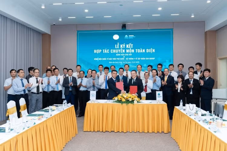 Bác sỹ Giám đốc bệnh viện Chợ Rẫy nói gì về việc hợp tác với Bệnh viện Mặt trời Phú Quốc
