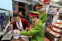 Xử lý cơ sở kinh doanh pháo hoa trái phép