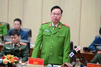 Điều tra hành vi buôn lậu, buôn bán hàng giả vụ doanh nhân Hoàng Hường