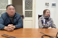 Triệu tập người phụ nữ hành hung hàng xóm trong chung cư đường Trần Hữu Dực