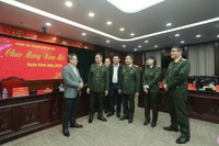 Cảm ơn Công an Hà Nội luôn đồng hành cùng các sự kiện của Báo Nhân dân