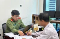 Phạt hành chính người đàn ông chia sẻ thông tin sai sự thật về ngày bầu cử