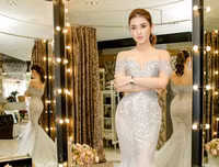 Huyền My xinh lung linh đi thử trang phục dạ hội thi Miss Grand International