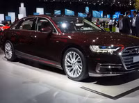 Audi A8 2018 ra mắt: Trục cơ sở dài và vô vàn tiện ích hấp dẫn