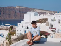 Diễn viên Trịnh Tú Trung khám phá cuộc sống thiên đường ở Santorini