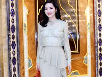 Hoa hậu đền Hùng Giáng My diện áo xuyên thấu cực gợi cảm