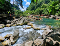 Suối nước Moọc, điểm đến không thể bỏ qua ở Quảng Bình