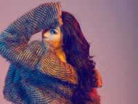 Thiều Bảo Trang gợi cảm 