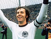 Bất ngờ bảng xếp hạng 10 cầu thủ vĩ đại nhất lịch sử bóng đá thế giới