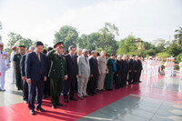 Lễ dâng hương, tưởng nhớ các Anh hùng- liệt sỹ diễn ra trang trọng trên toàn quốc