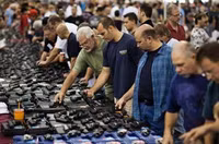 Hơn 3 triệu người dân Mỹ mang theo súng ngắn mỗi ngày