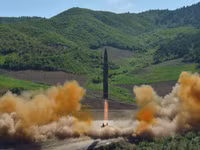 Vì sao Triều Tiên dùng ICBM để đe dọa Mỹ?