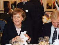 [ẢNH] Cận cảnh cuộc sống đời thường của Thủ tướng Đức Merkel
