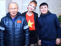 Hoa hậu Jennifer Phạm hòa giọng cùng các nghệ sĩ tôn vinh đội tuyển U23 Việt Nam