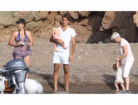 Vẻ đẹp mặn mà của Mirka, người giúp Federer trở thành thiên tài trong làng bóng nỉ