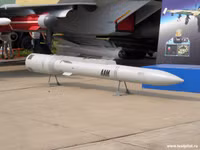 [ẢNH] Tên lửa siêu xa Nga diệt chiến đấu cơ đối phương trước cả khi radar của chúng kịp phát hiện