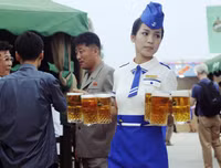 Độc đáo lễ hội bia tại Triều Tiên khiến du khách thế giới thích thú