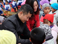 Gieo tình yêu và đốm lửa say mê học tập, sáng tạo ở một điểm trường xa