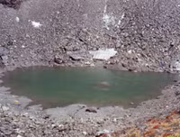 Khám phá lòng hồ kỳ thú nhưng cũng rùng rợn nhất hành tinh trên dãy Himalaya