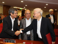 Hình ảnh Ban Bí thư TW Đảng gặp mặt cán bộ lãnh đạo nghỉ hưu