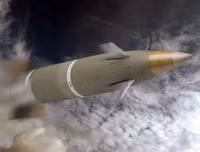 Ra mắt siêu đạn pháo thông minh, Mỹ lại tiếp tục cho Nga-Trung 'ngửi khói'