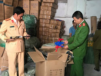 Cận cảnh số hàng hóa 