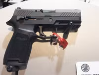 Nhận diện súng ngắn tiêu chuẩn thế hệ mới của quân đội Mỹ