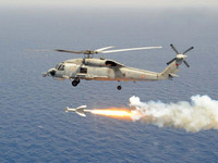 [ẢNH] Trực thăng săn ngầm đáng sợ MH-60R Sea Hawk của tàu sân bay Mỹ