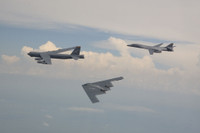 [ẢNH] Mỹ triển khai máy bay ném bom chiến lược B-1B, B-2 và B-52 khắp toàn cầu