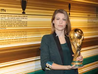 Người tạo ra ý tưởng vĩ đại cho chiếc cúp bóng đá FIFA ngày nay chính là một họa sĩ người Ý