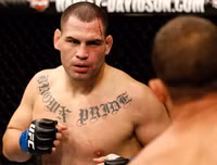 Những võ sĩ thực chiến MMA đáng sợ nhất thế giới hiện nay (1)