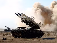 Ẩn ý của Mỹ khi bất ngờ cho máy bay mạnh nhất thế giới F-22 tham chiến tại Syria và đòn cân não với Nga