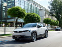 [ẢNH] MX-30: Xe điện thương mại đầu tiên của Mazda