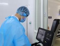 Bên trong bệnh viện tuyến đầu phòng chống dịch Covid-19 của Hà Nội