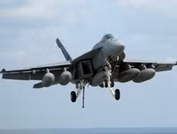 Tình tiết bất ngờ vụ phi công F-18E Mỹ diệt Su-22 Syria vừa qua làm Nga nổi giận 