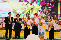 Lò Thị Vui đăng quang Người đẹp Hoa Ban Điện Biên 2019