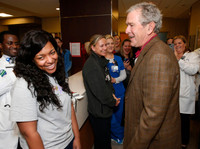 [ẢNH] Nước Mỹ thời Tổng thống Trump không còn hào hiệp giữa đại dịch Covid-19