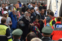 Bà Merkel phải nhượng bộ những gì để tiếp tục giữ ghế Thủ tướng?