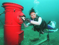 [ẢNH] Gian nan hoạt động đưa thư trên thế giới, không phải ai cũng biết