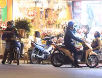 Cuộc sống người dân Hà Nội như thế nào khi phát hiện người nhiễm Covid-19?