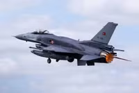 [ẢNH] Lần thứ hai F-16 bắn rơi Su-24 trên bầu trời Syria