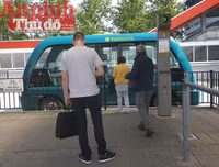 Thú vị khám phá loại xe bus không người lái đầu tiên trên thế giới (1)