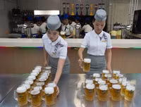 Độc đáo lễ hội bia tại Triều Tiên khiến du khách thế giới thích thú