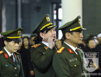 [ẢNH] Những khoảnh khắc nghẹn ngào tại lễ tang 3 liệt sĩ hy sinh tại Đồng Tâm