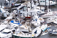 Nhà máy hóa chất tại Houston bị bão Harvey nhấn chìm bất ngờ phát nổ