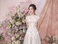 Á hậu Huyền My quyến rũ với đầm trong suốt