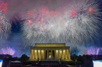 [ẢNH] Máy bay Mỹ bay rợp trời trong ngày mừng quốc khánh lịch sử